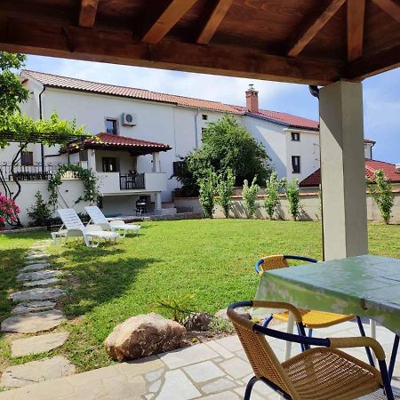 Villa Kuca Dumar Malinska Exterior foto